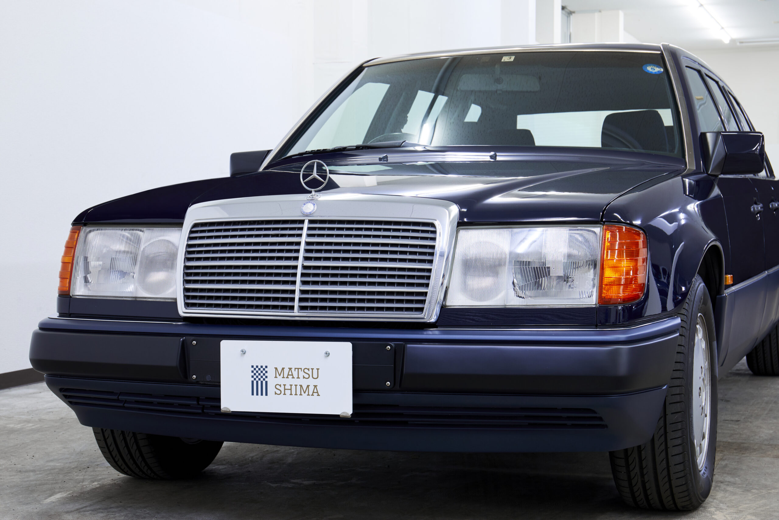 Mercedes-Benz E260 Long (W124) 6 Door Limousine - MATSUSHIMA CLASSIC CAR