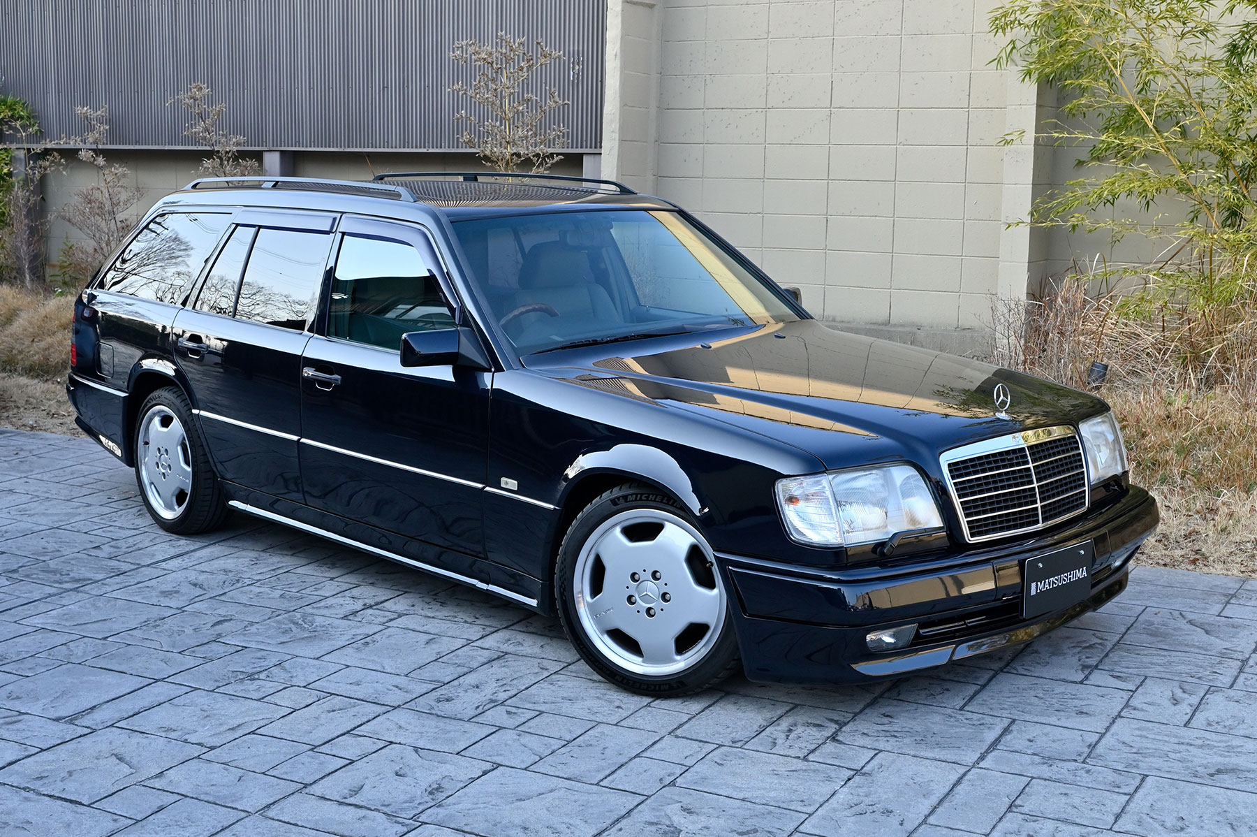 Mercedes-Benz E320 TE (S124)